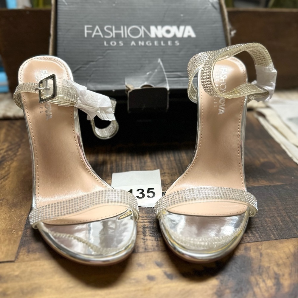 Fashion nova Los Angeles size 7-1/2 new 4”heel silver -bling clear square heels - Picture 2 of 7